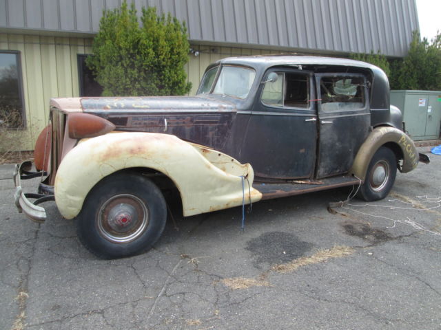 1938 Packard Twelve Club Sedan 1938 Packard 1607 Club Sedan