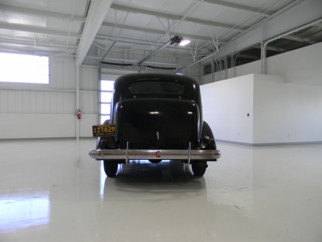 1938 Pontiac Chief 2 door Sedan - photo 7