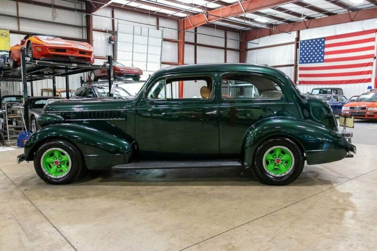 1938 Pontiac Deluxe - photo 2