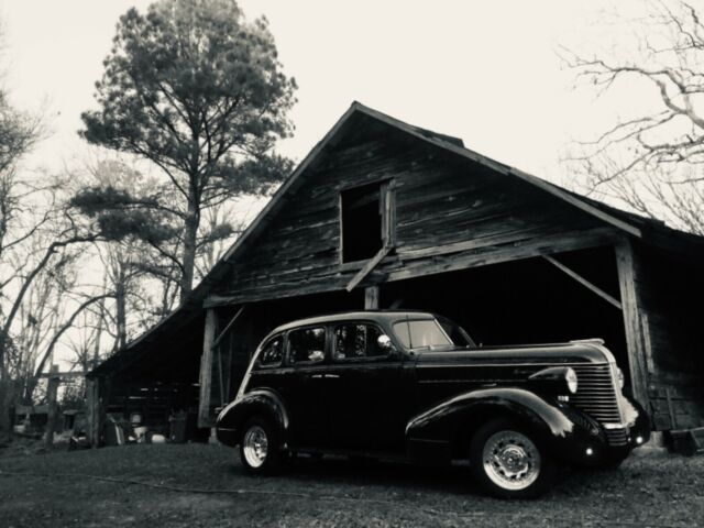1938 Pontiac Streetrod hot rod restomod 6da restored v8 suicide doors smoothback 1938 Pontiac Deluxe Model 6DA
