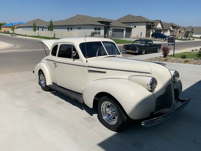 1939 Buick Special Coupe