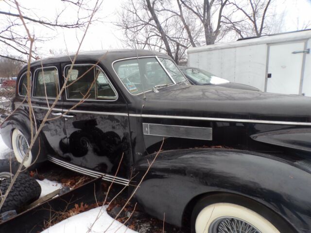 1939 Cadillac LaSalle Series Sedan 4-Door - photo 4
