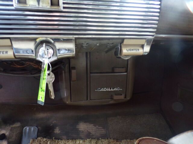 1939 Cadillac LaSalle Series Sedan 4-Door - photo 8