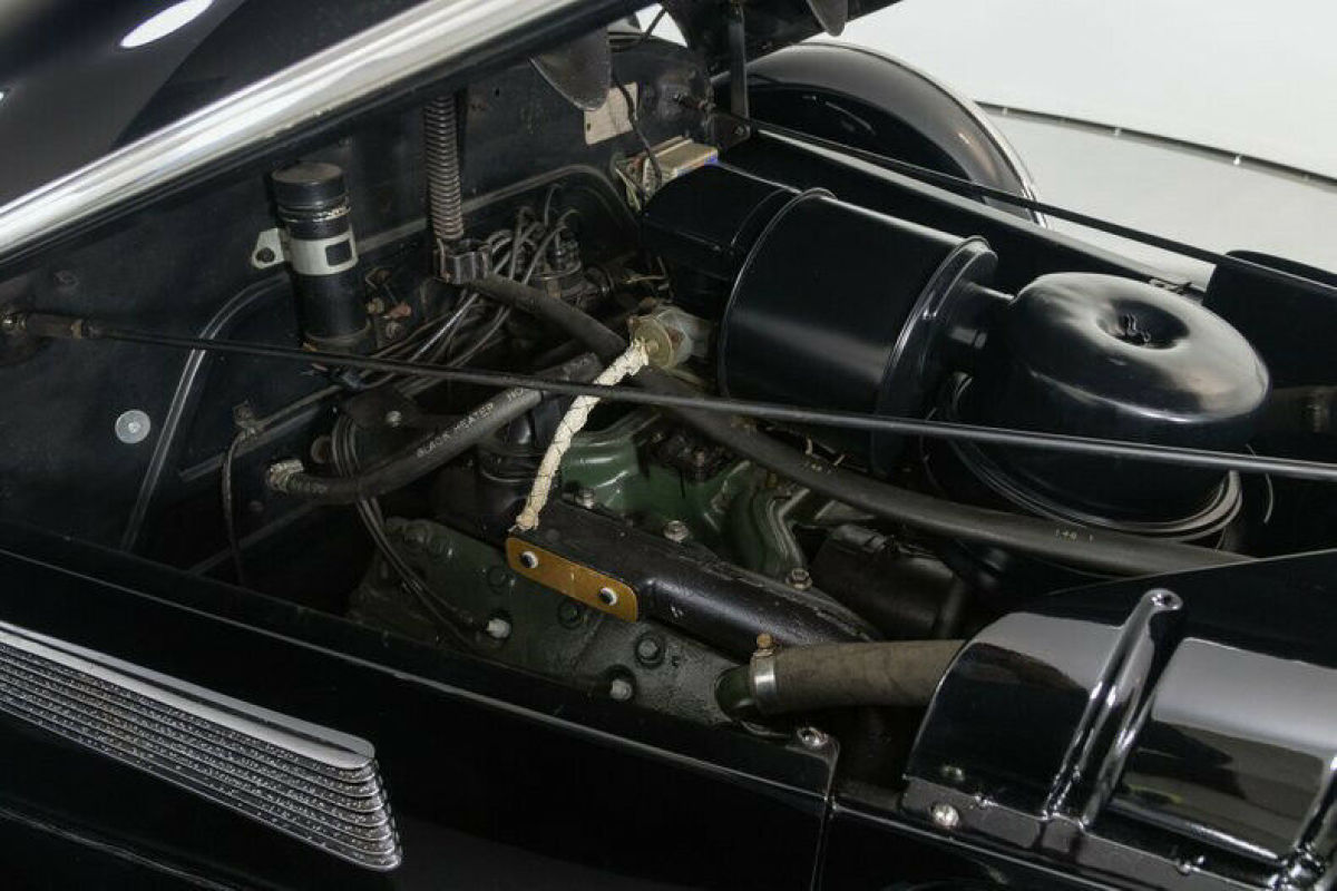 1939 Cadillac Series 61 Series 61 Convertible - photo 3