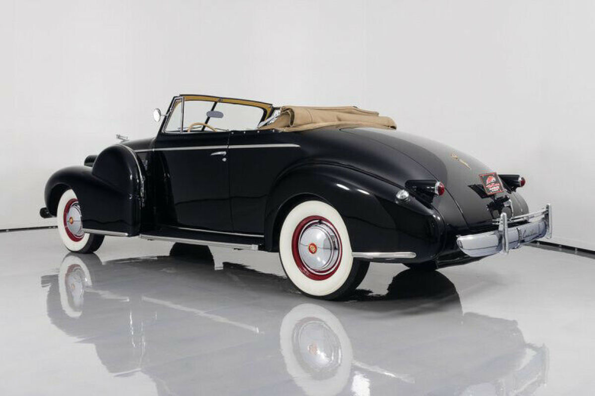 1939 Cadillac Series 61 Series 61 Convertible - photo 8