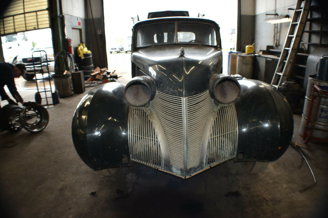 1939 Cadillac Series 61 **NO RESERVE** CLASSIC STREET ROD PROJECT - photo 3