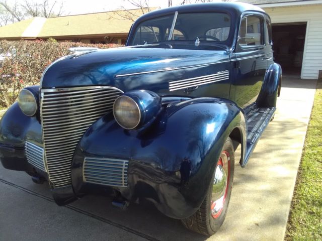 1939 Chevrolet Deluxe 2 Door Sedan Special - photo 2