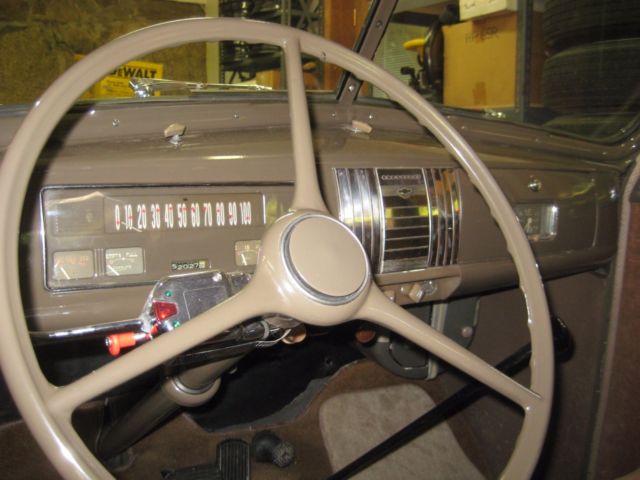 1939 Chevrolet MASTER DELUXE 4 DR - photo 9