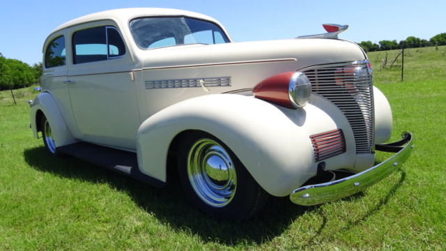 1939 Chevrolet Master Deluxe Sedan - photo 11