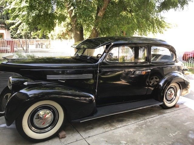 1939 Chevrolet Master Deluxe 2 Door - photo 2