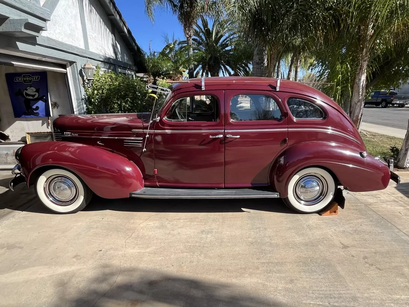 1939 Chrysler Imperial - photo 2