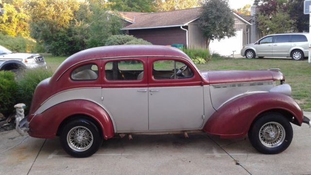 1939 Desoto sedan, 318/auto,power steerin,power brakes,tilt wheel,ford 9",runs 1939 DeSoto humpback sedan touring