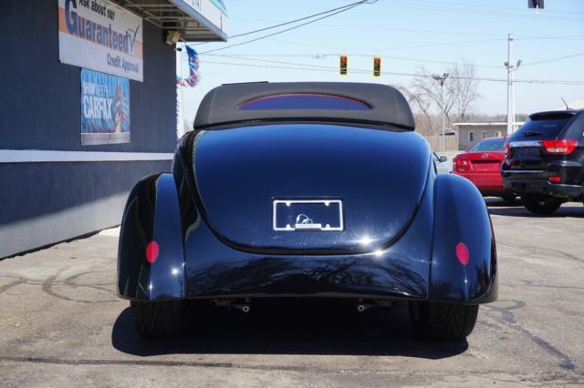 1939 Ford Cabriolet - photo 6