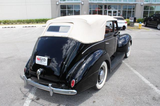1939 Ford Cabrolet Deluxe - photo 12