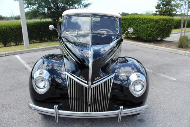 1939 Ford Cabrolet Deluxe - photo 3