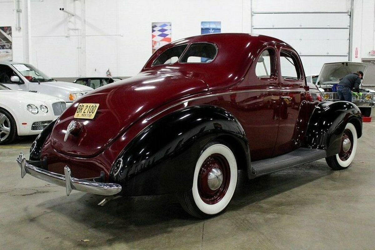 1939 Ford Coupe - photo 5