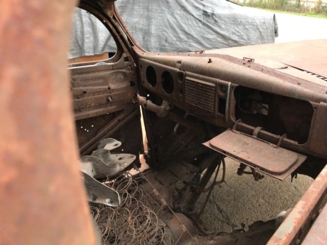 1939 Ford Standard coupe - photo 12