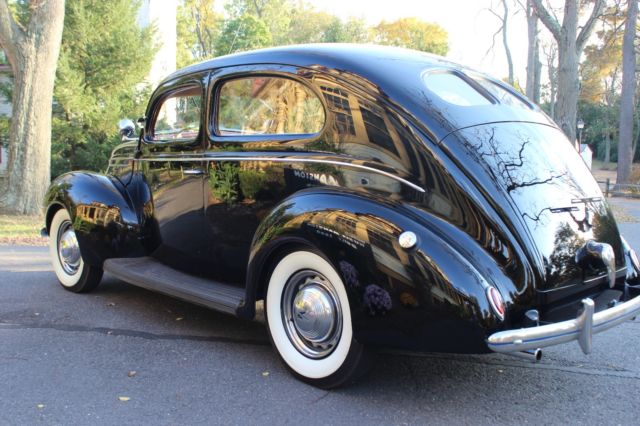 1939 Ford Other Deluxe 2-door Sedan - photo 4