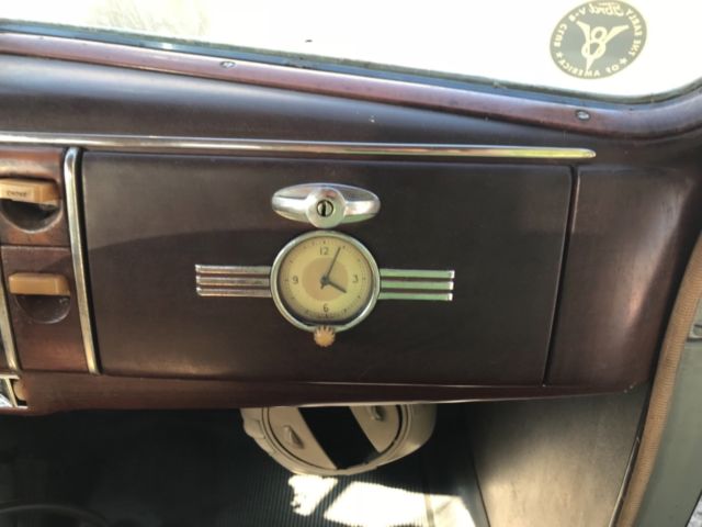 1939 Ford Deluxe 4 Door sedan - photo 10