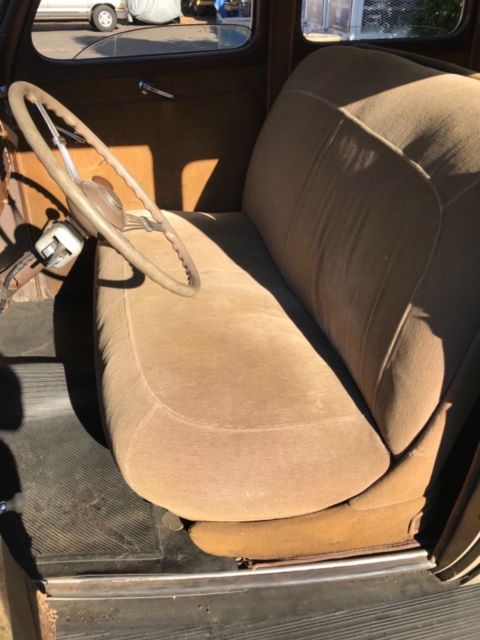 1939 Ford Deluxe 4 Door sedan - photo 7