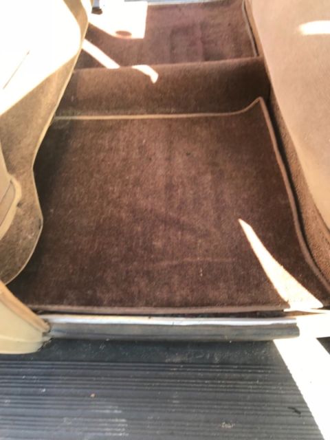 1939 Ford Deluxe 4 Door sedan - photo 9