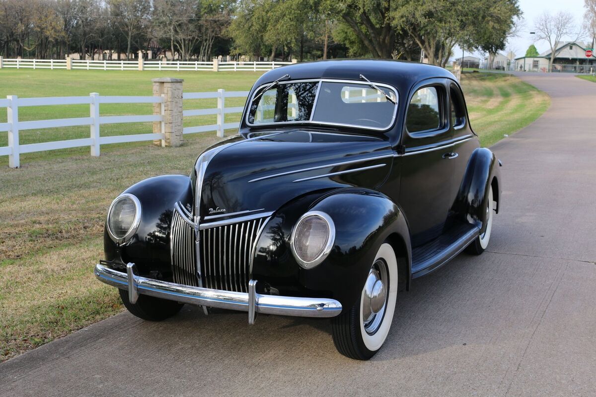 1939 Ford Business Coupe - photo 3