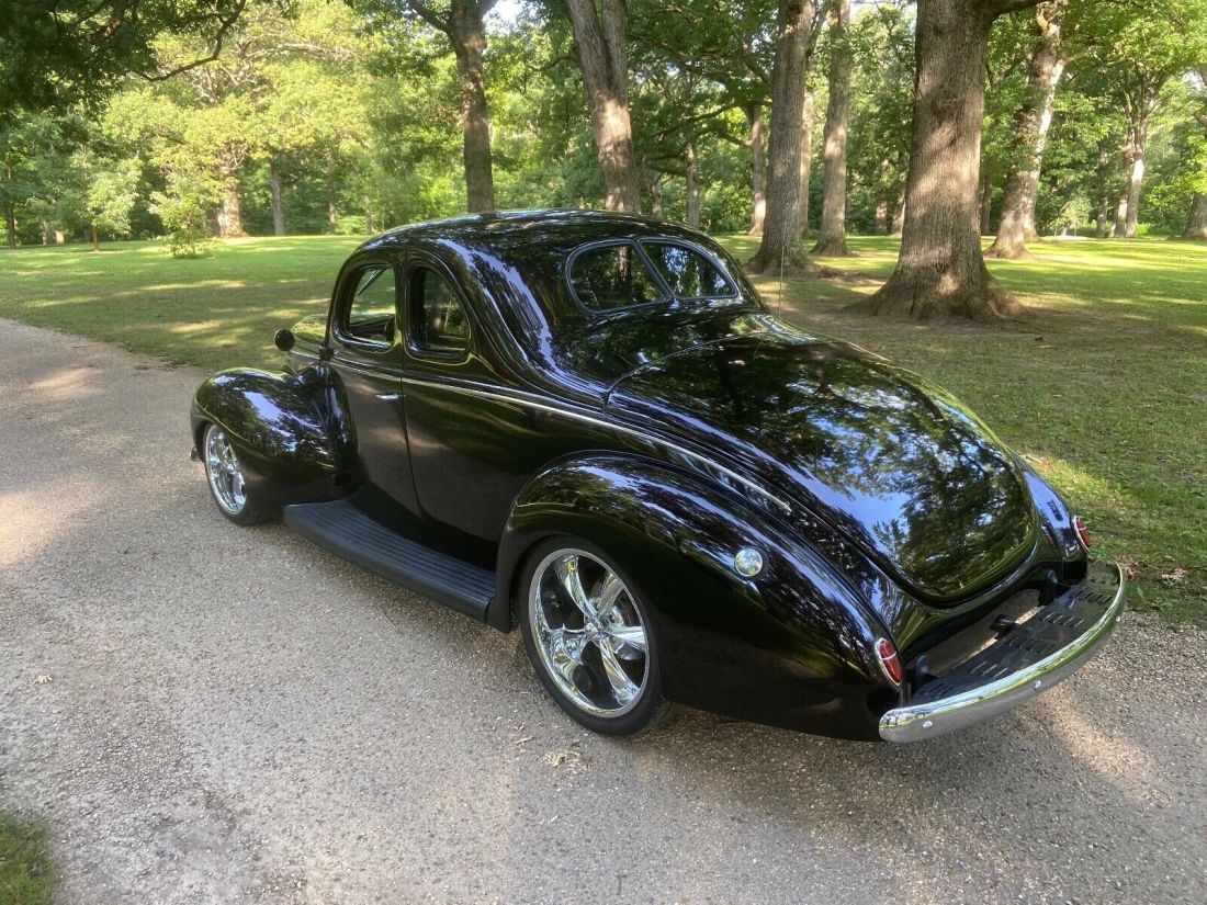 1939 Ford Deluxe - photo 3