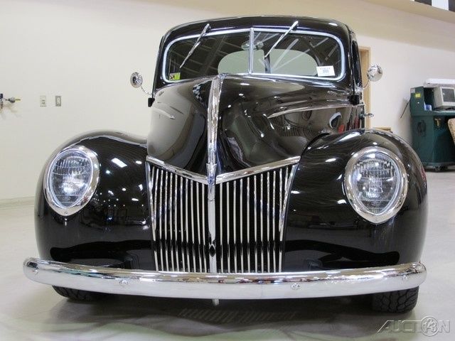 1939 Ford Deluxe Custom - photo 2