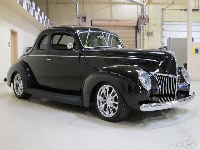 1939 Ford Deluxe Custom - photo 3