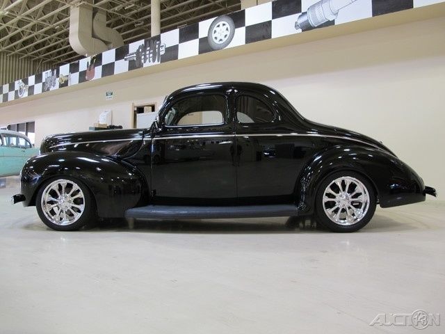 1939 Ford Deluxe Custom - photo 4