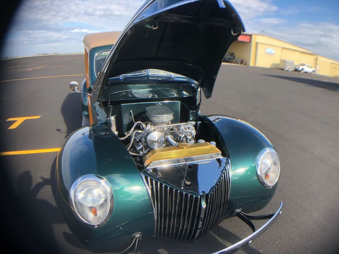 1939 Ford Deluxe Woodie - photo 4