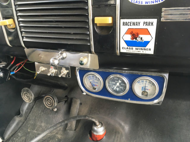1939 Ford Deluxe Tudor Sedan - photo 10