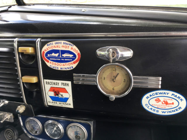 1939 Ford Deluxe Tudor Sedan - photo 11