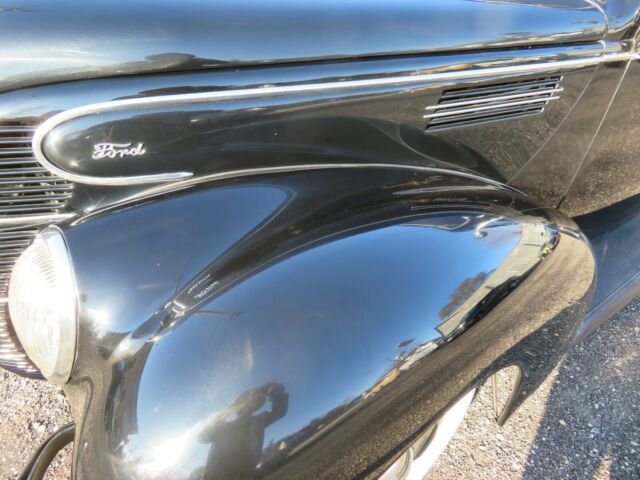 1939 Ford TUDOR - photo 5