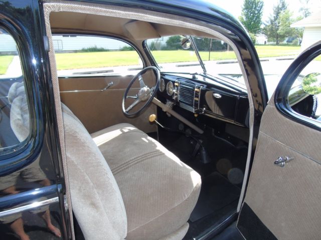 1939 Ford Standard Tudor - photo 13