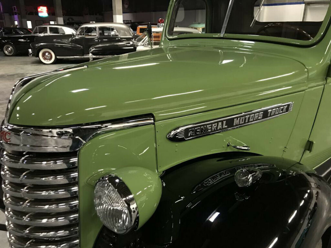1939 GMC 1.5 TON FLATBED FARM TRUCK - photo 10