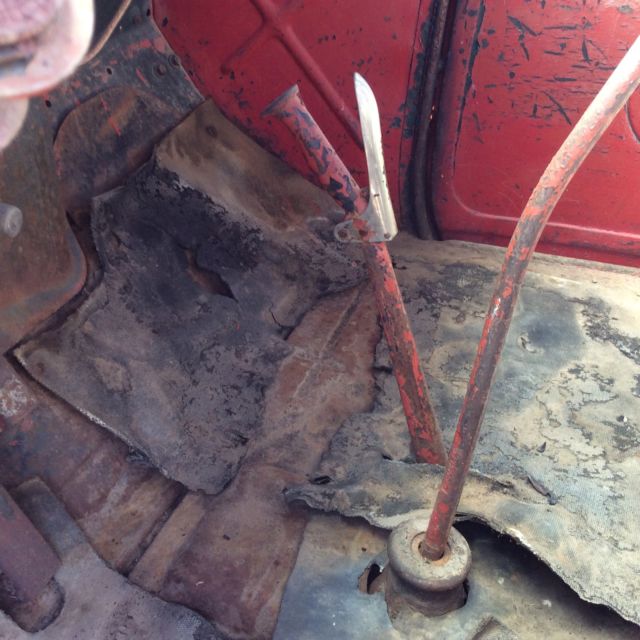 1939 International Harvester D 30 Flatbed - photo 13