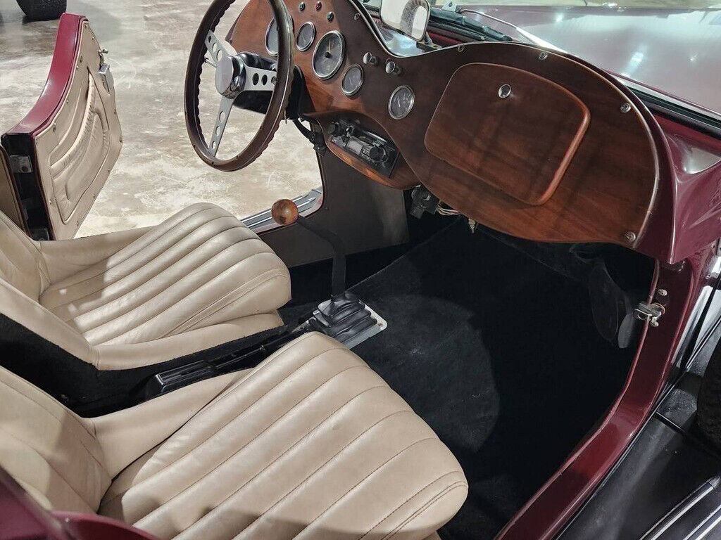 1939 Jaguar Roadster SS100 LTD Duke Kit Car - photo 8