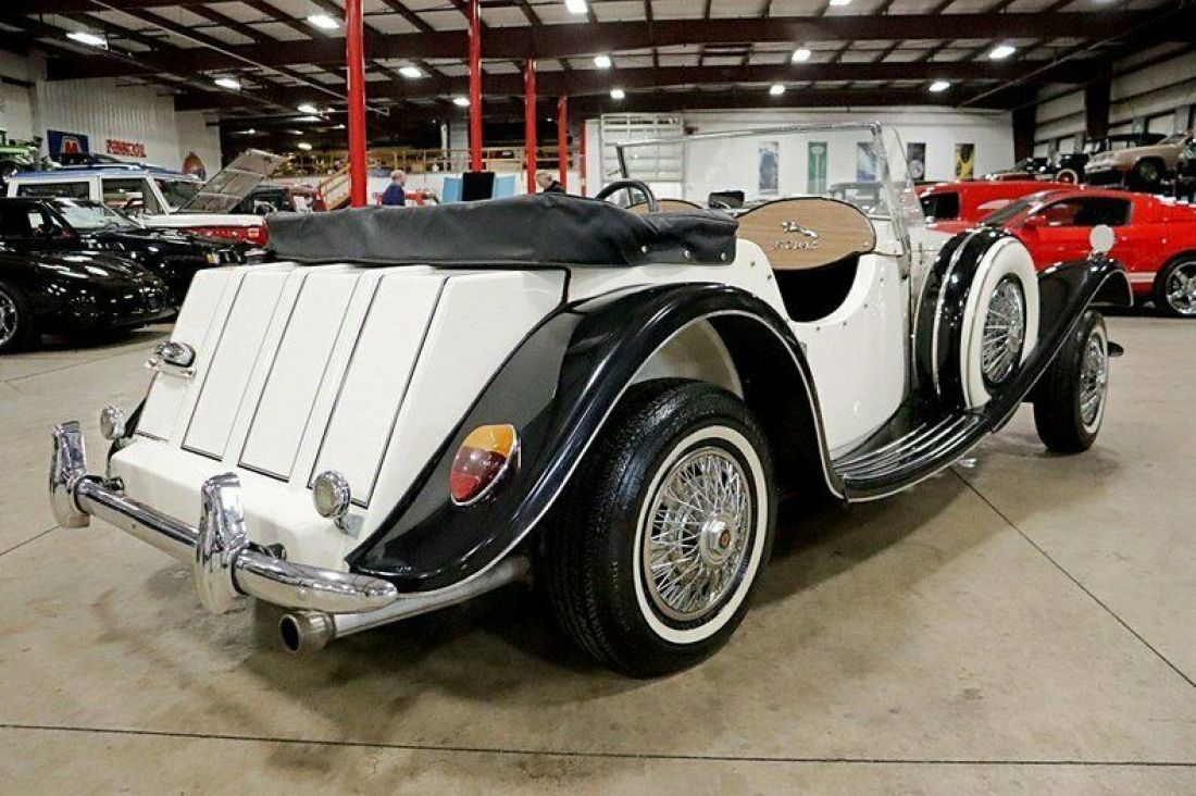 1939 Jaguar SS100 - photo 5