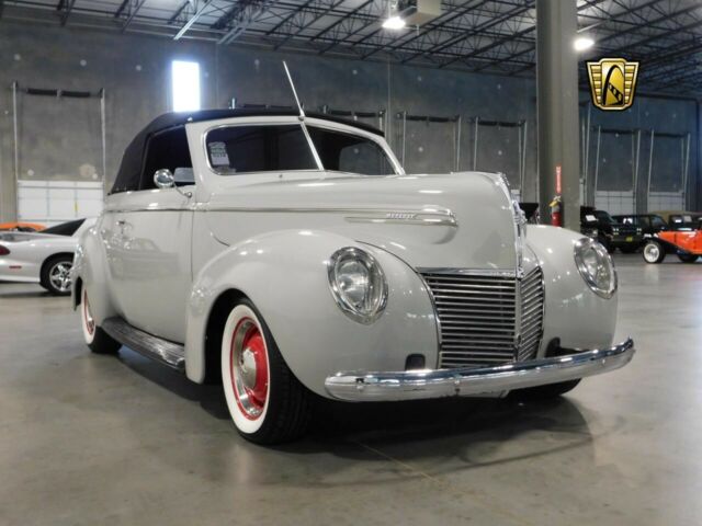 1939 Mercury Custom Convertible - photo 3