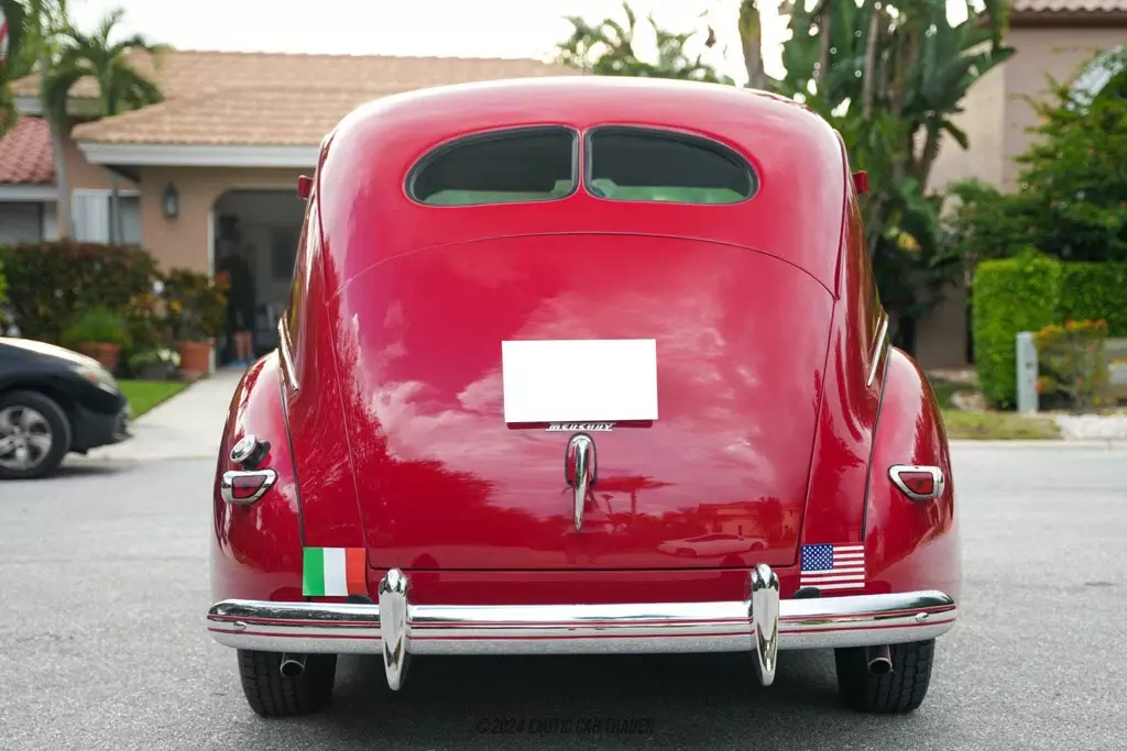 1939 Mercury Eight Town Sedan - photo 7