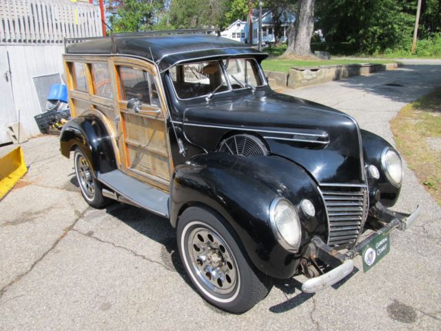 1939 MERCURY WOODY WAGON SMALL SCALE REPLICA 1939 Mercury DELUXE WOODY
