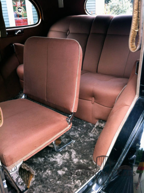 1939 Packard Model 1708 7 Passenger Sedan - photo 8