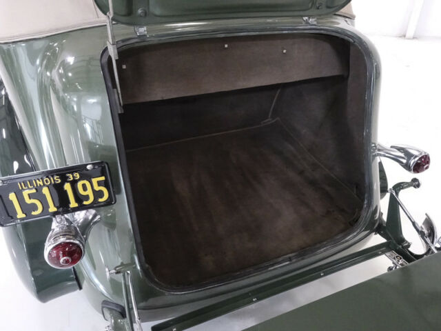 1939 Packard Model 1708 Twelve Convertible Sedan - photo 9