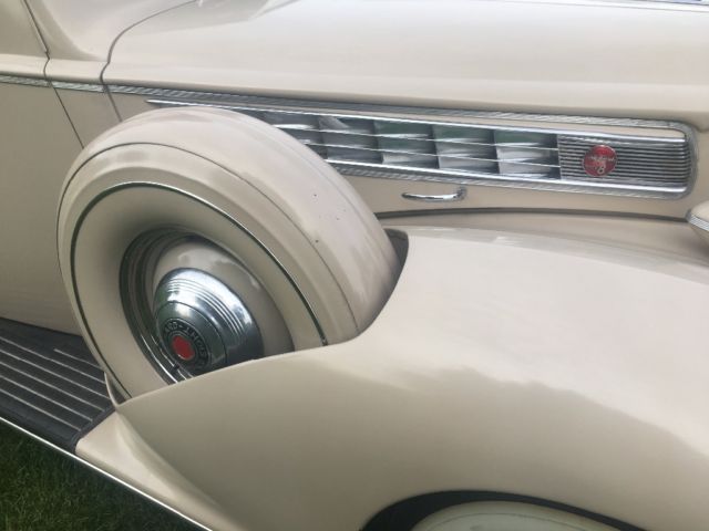 1939 Packard Super 8 Touring Sedan - photo 6
