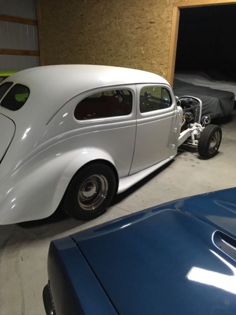 1939 Plymouth Custom - photo 2