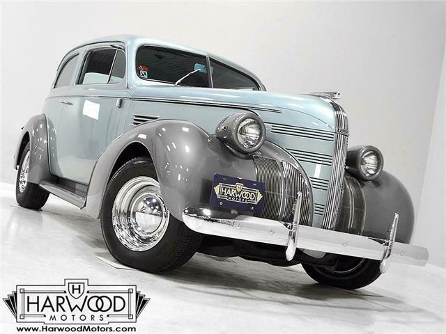 1939 Pontiac 2-Door Sedan 37511 Miles Silver Blue 350 cubic inch supercharged 1939 Pontiac 2-Door Sedan --