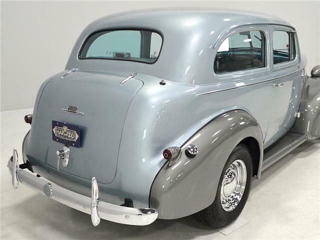 1939 Pontiac 2-Door Sedan -- - photo 12