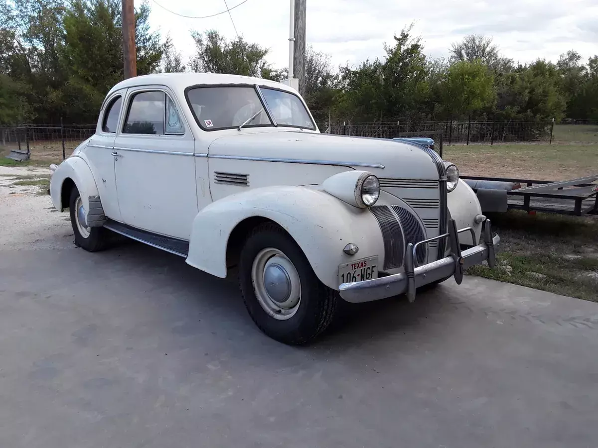 1939 Pontiac Business Coupe 18k miles original in good condition 1939 Pontiac Business Coupe