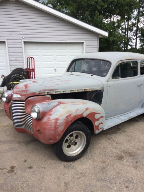 1940 2-Door Chevy Sedan ` Includes Additional Parts Car 1940 Chevrolet Sedan